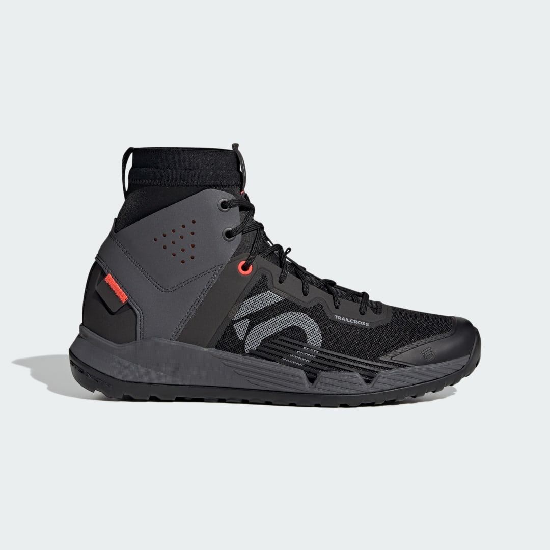 Sneaker IF4944
