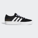 Sneaker EG2732