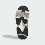 Sneaker IF6590