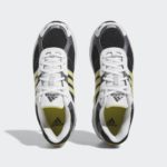 Sneaker IE5054