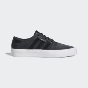 Adidas Seeley XT Carbon / Core Black / Cloud White (GX2075)