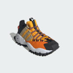 Sneaker ID1890