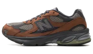 New Balance 2010 “Brown”: brown deserves a spot in your rotation