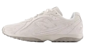 New Balance 204L “Timberwolf”: low-profile beige, effortlessly