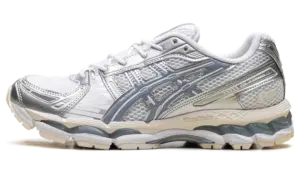 Asics Gel-Kayano 12.1 “Silver Ice Blue”: ice-cold, and that’s exactly why it’s hot