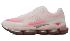 New Balance 2000 “Rose Sugar”: Are You Brave Enough for This Color?