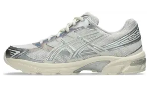 Asics Gel-1130 “Cream Pure Silver”: holiday heat you’ll wear all year