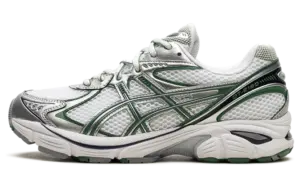 Asics GT-2160 “White/Shamrock Green”: the under-the-radar bargain