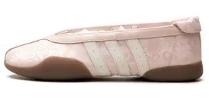 adidas Taekwondo Mei “Sandy Pink”: floral print on a sleek, low-profile silhouette
