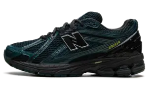 New Balance 1906 “Medusa Green Black”: Dark Green as the New Neutral