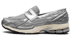 New Balance 1906L “Silver”: the loafer-runner everyone is talking about