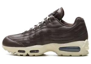 Nike Air Max 95 “Baroque Brown”: earthy layers, sky-high status