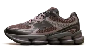 New Balance 2000 “Earth Shadow”: Lunar New Year with Character
