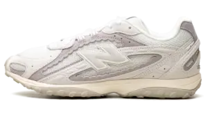 New Balance 204L “Reflection”: low-profile is the move