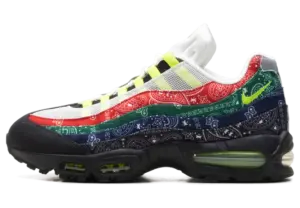 Nike Air Max 95 “Paisley Bandana”: one statement is enough