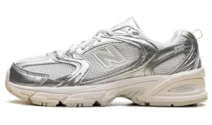 New Balance 530 “Grey/White”: the safe choice, weighed up sensibly