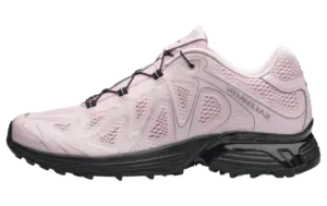 Salomon XT-Whisper “Icy Pink Black Silver”: trail tech for the city