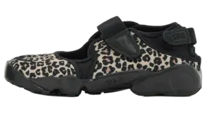 Nike Air Rift Breathe “Leopard”: the split toe is back to turn heads