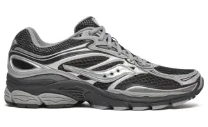 Saucony ProGrid Omni 9 OG in Black and Silver: the runner to wear with your cargos